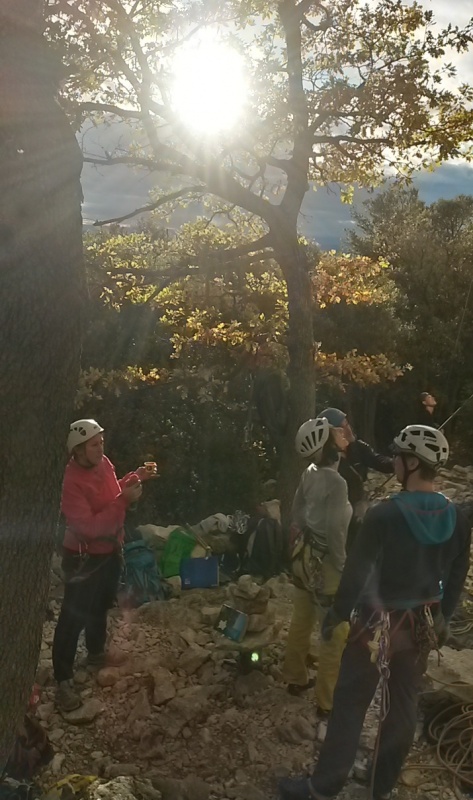 Tea time en profitant des derniers rayons de soleil