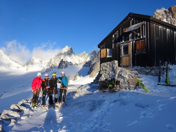 Le bivouac au petit matin, après la tempête